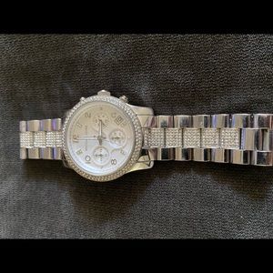 Womens Michael Kors watch. Hardly worn.